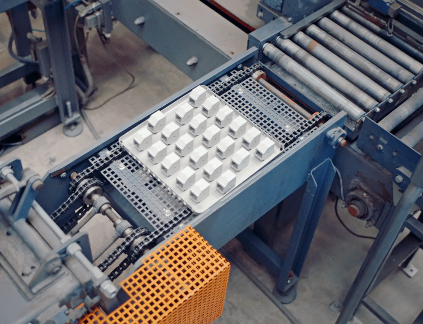 Factory chain with filters produced with metal 3d printer from HP 